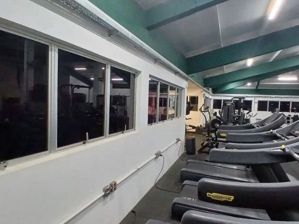 Garanta a proteção UV com película fumê em Uberlândia